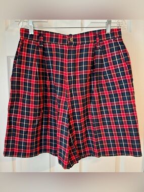 Vintage Essential Sport Loafers Plaid shorts Red and Navy Classic Tartan Style